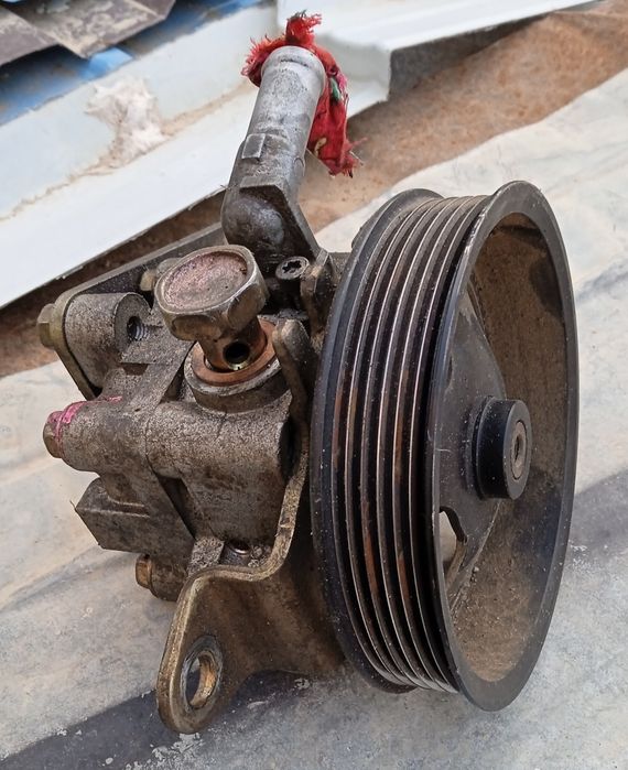 Гур насос Ниссан Х Трайл т30