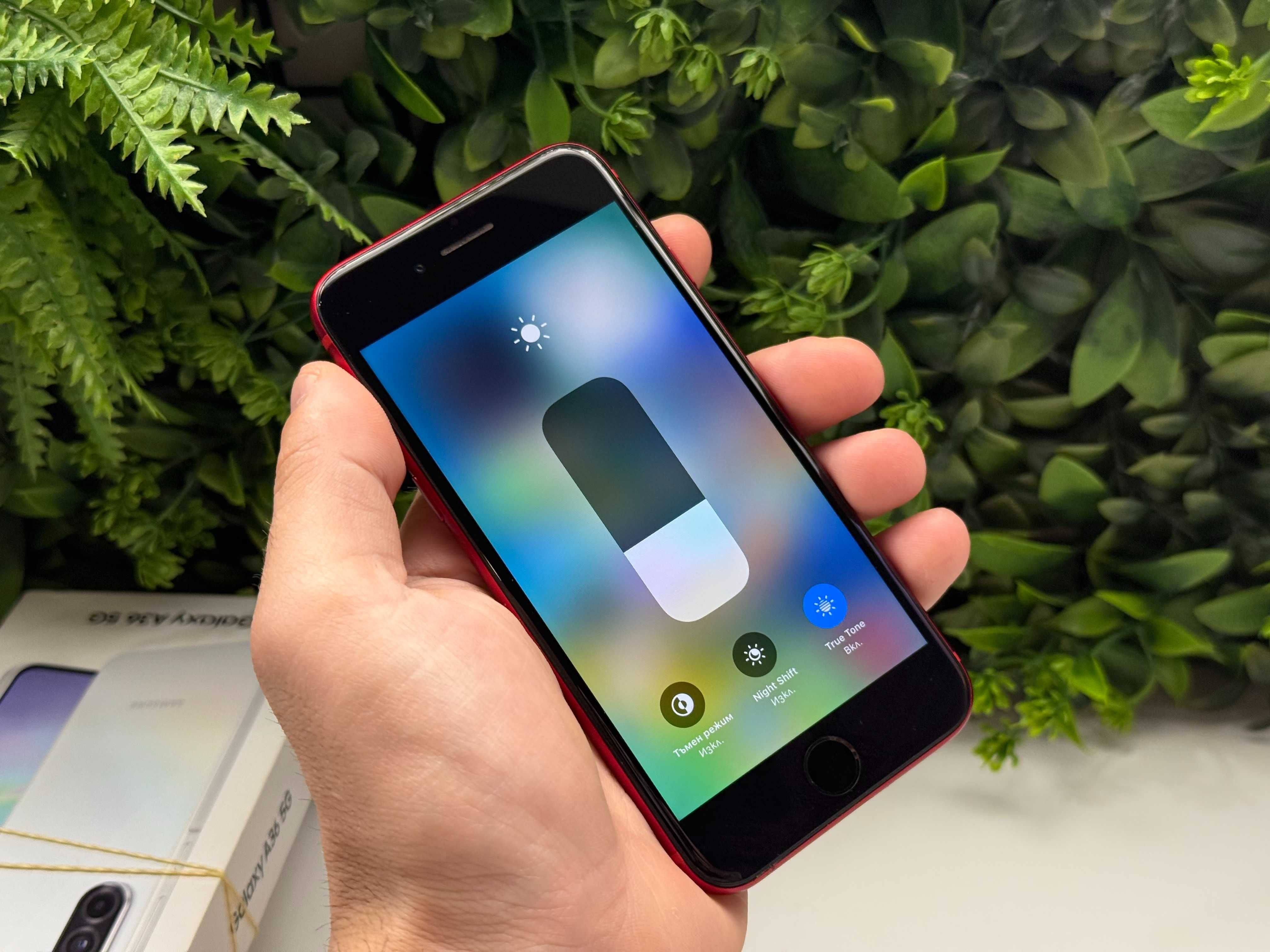 iPhone 8 64GB 100% Red