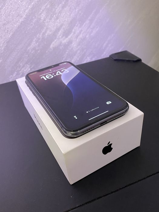 iPhone 11  в добро състояние