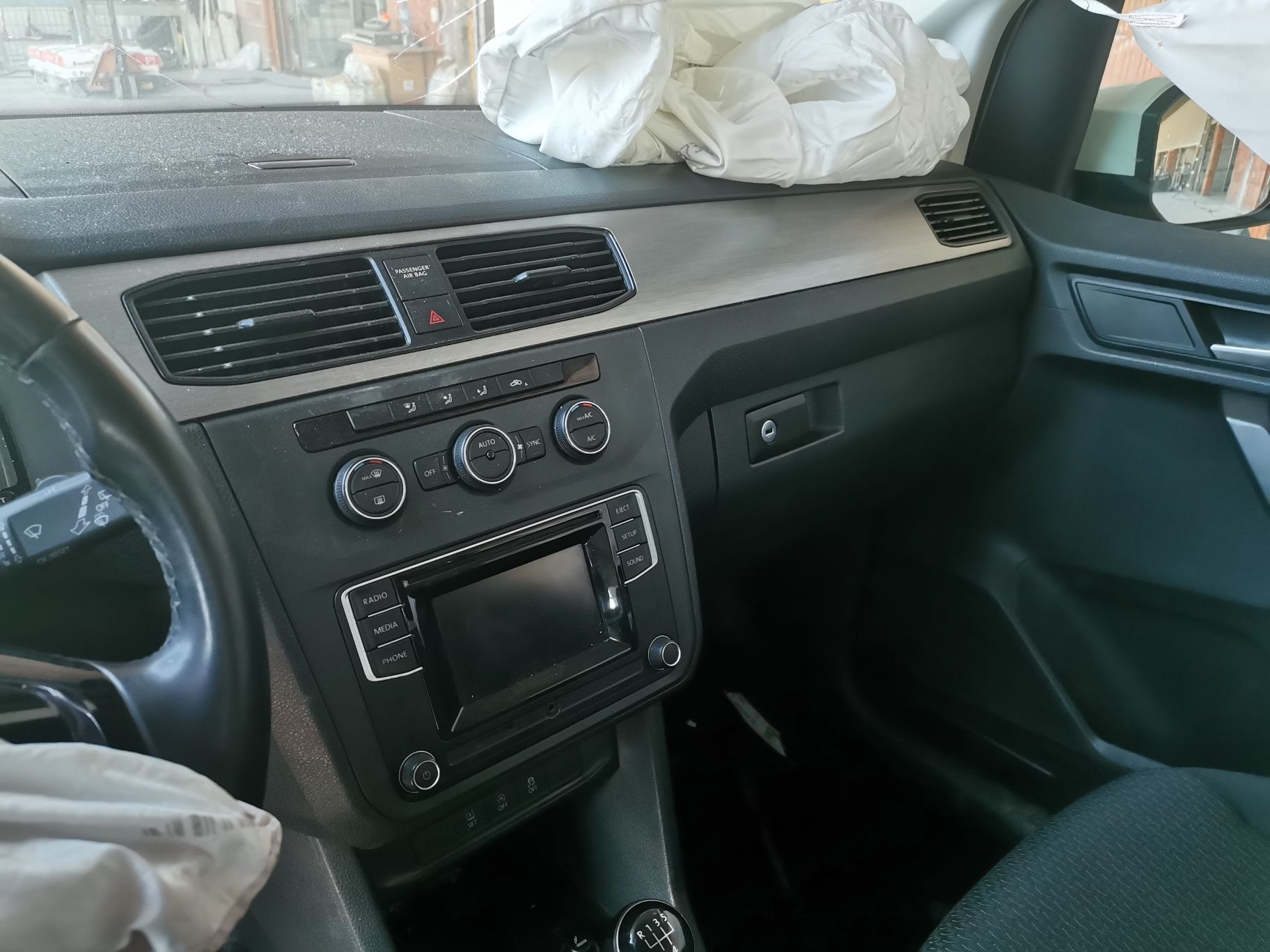 Vw Caddy 2.0TDI 102к.с. На Части