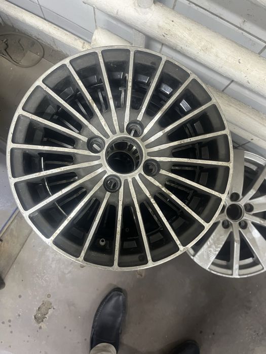 Продаются диски