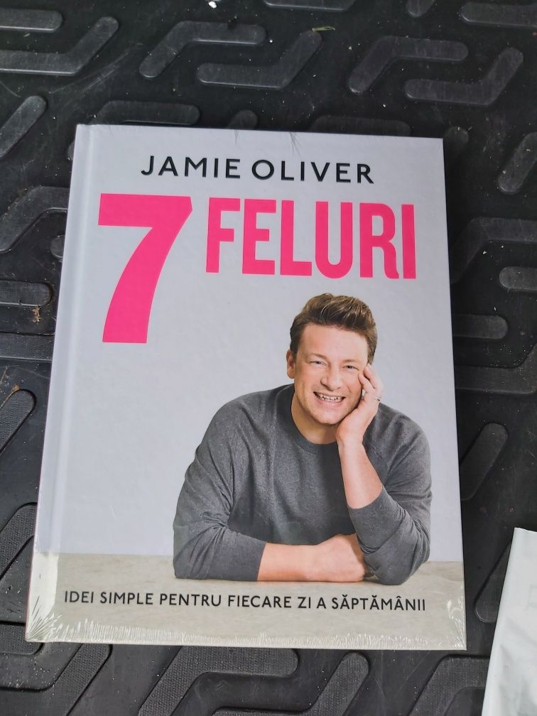 Vand set carti noi Jamie Oliver -7 feluri