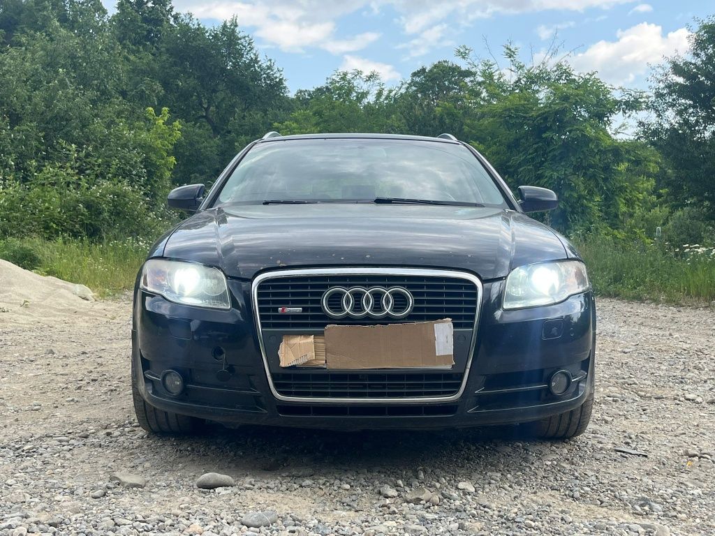 Dezmembrez Audi A4 B7 2.0 TDI BLB