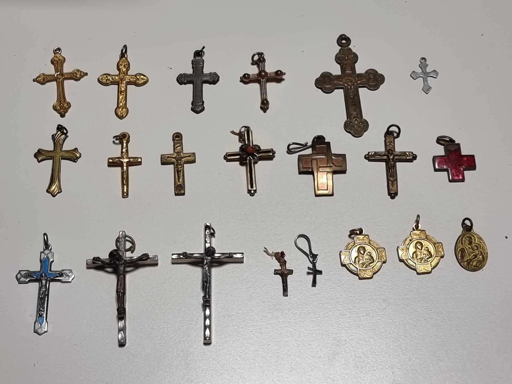 Colectie cruci si crucilite vechi 1930 - 1940