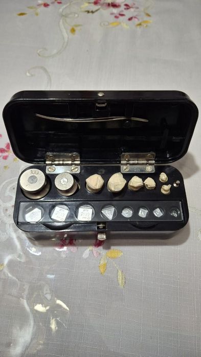 Продам разновес милиграммовый. Цена 40 000 тенге. Новые. ГОСТ СССР