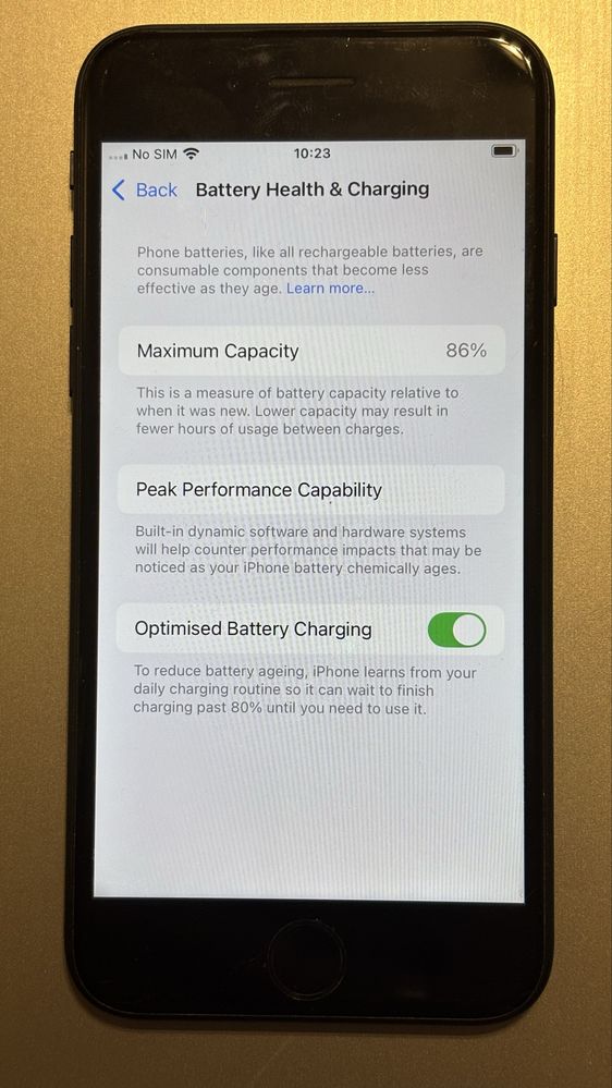 Продавам Iphone SE 2020 Model: А2296