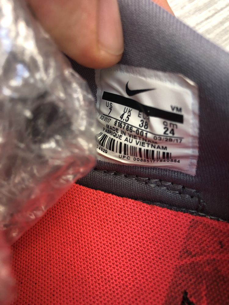 Маратонки Nike air