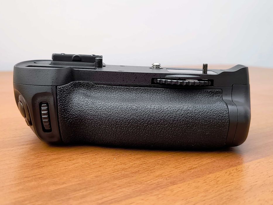 Grip baterie Nikon D610