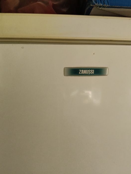 Фризер zanussi вертикален