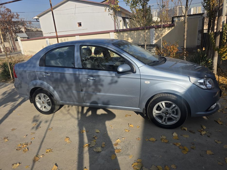 Srochni sotiladi neksya 3 aftamat 4 pazisa