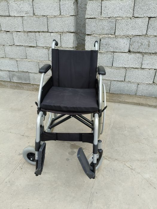 инвалидное кресло