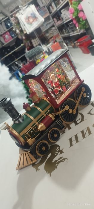 Влак Дядо Коледа