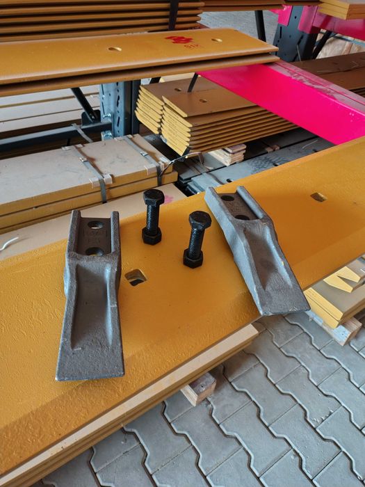 Dinți de cupă / Colți Wacker Neuson