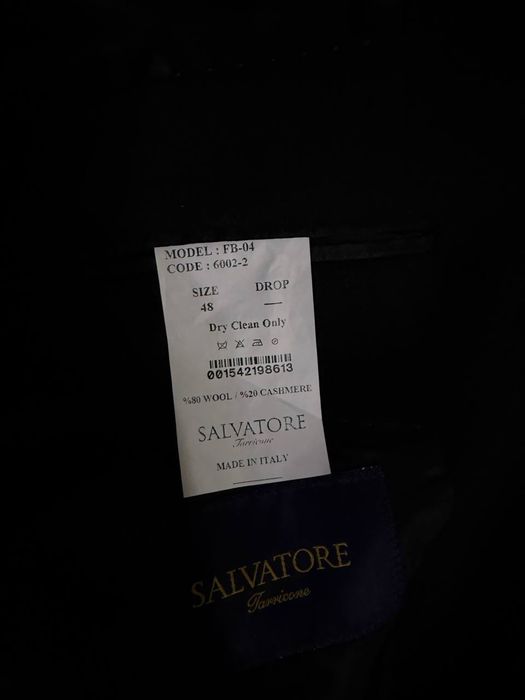 Пальто новый продаю