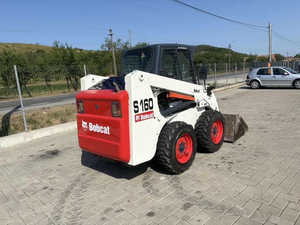 Miniincarcator bobcat 160 2800 kg an 2010