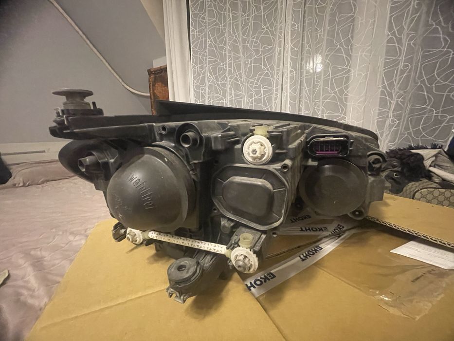 Оргинален ляв фаров за Голф 7.5