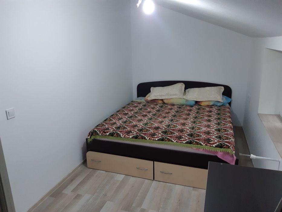 Vand casa batraneasca- complet renovată și utilata in sat Prisacani