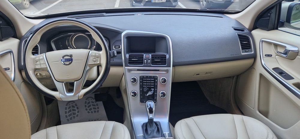 Volvo XC 60 M1G-  D4 AWD, 2.4 diesel, 190 CP, in 5 cilindri