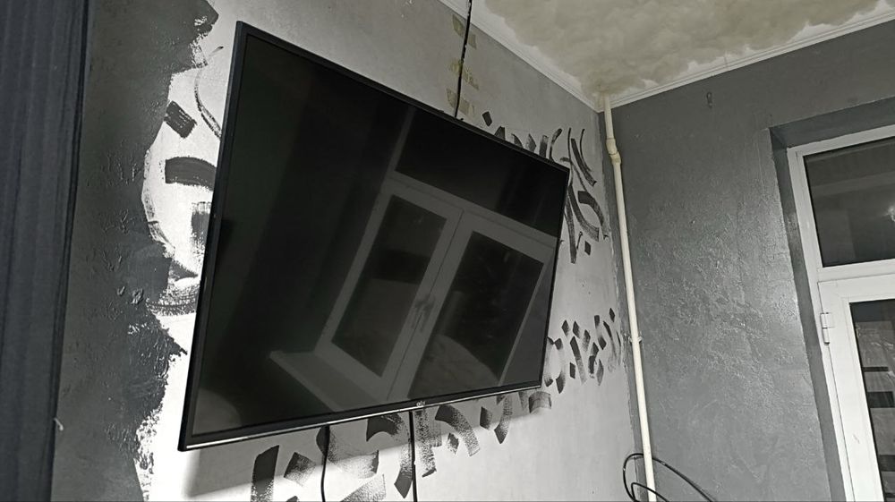Artel смарт TV  (43 диагональ)