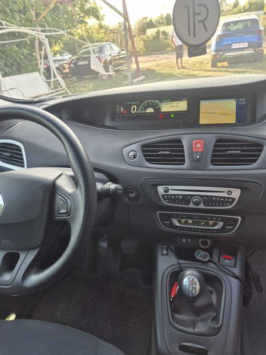 Vand Renault Grand Scenic 2011 1.5 DCI 106 CP