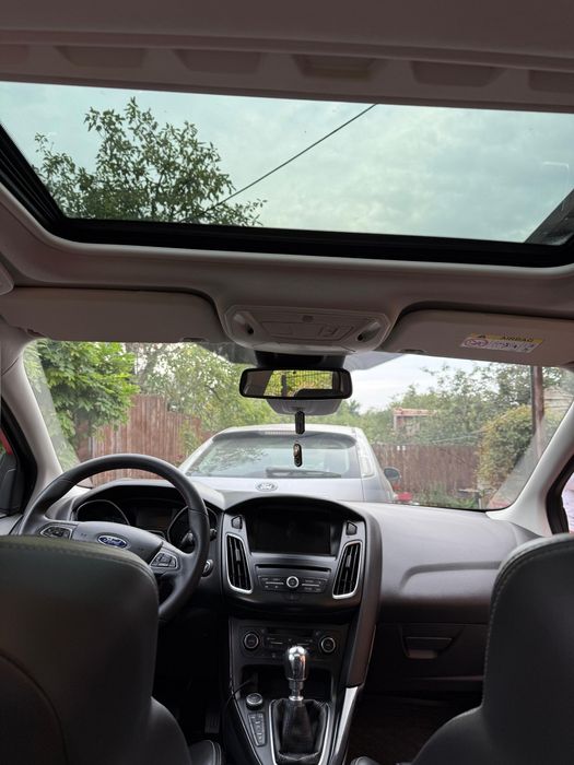Ford Focus 1.5 TDCi - Unic, Full Option - An 2015