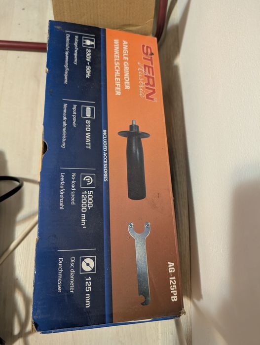 Polizor unghiular 810W