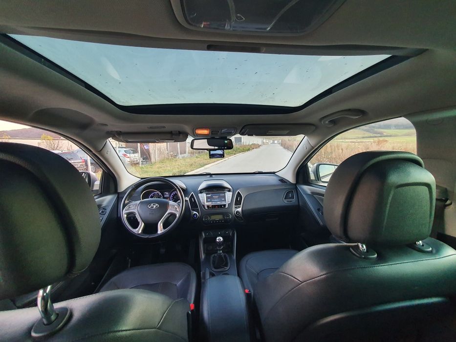 Hyundai ix35 4x4 Panoramic an 2011 euro 5 acte valabile