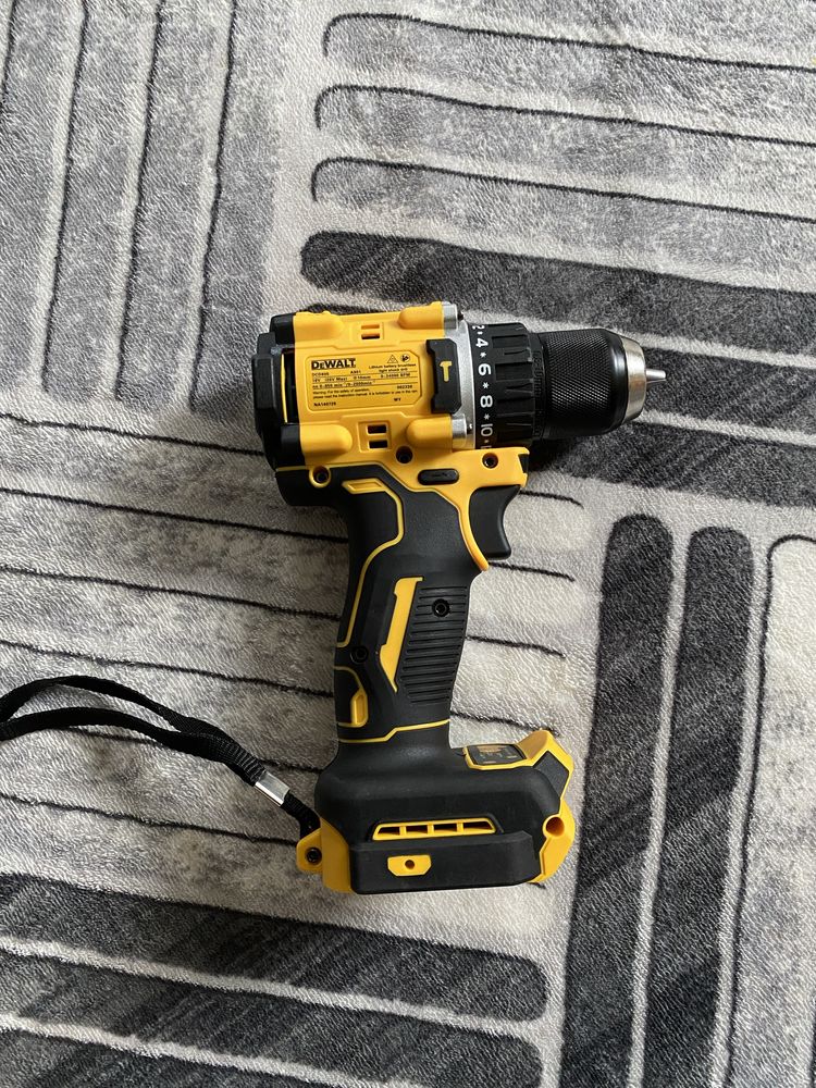 Bormasina dewalt dcd805 90nm cu percutie