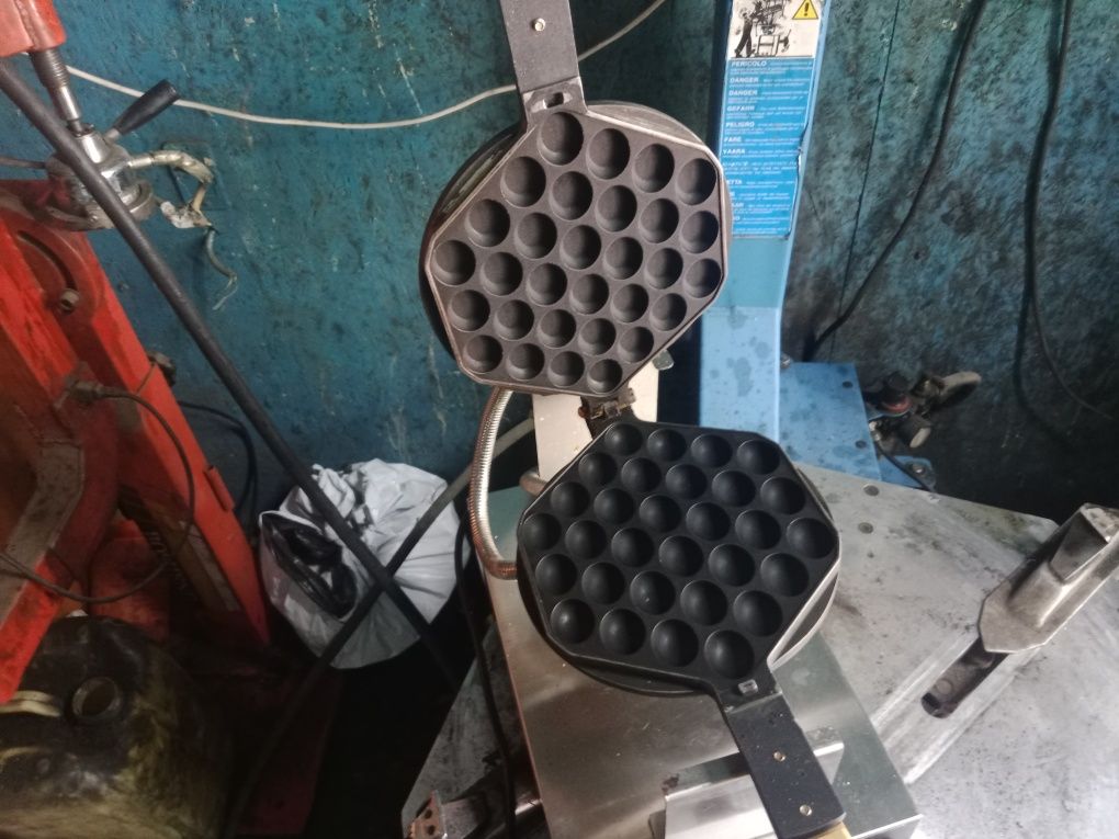 Продам ганконскую вафельницу