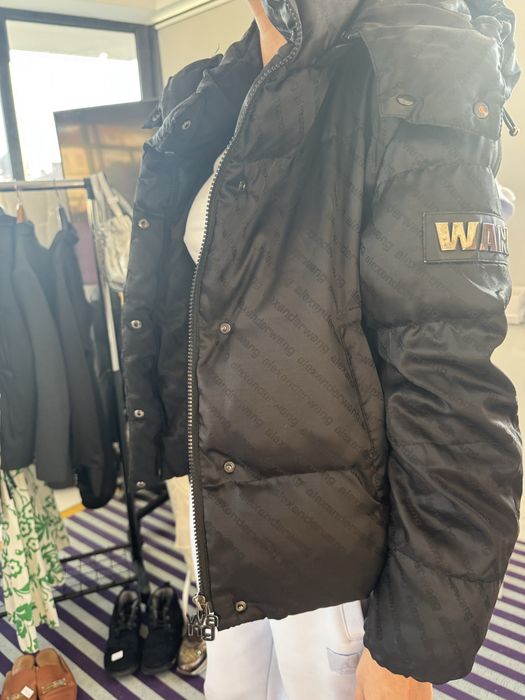 Черно зимно яке