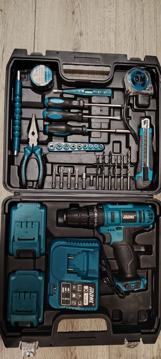 Vând  bormașină cu percutie