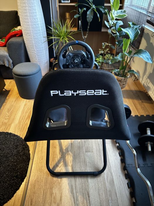 Vand Playseat Challenge + volan + pedale Logitech G923 Trueforce PS
