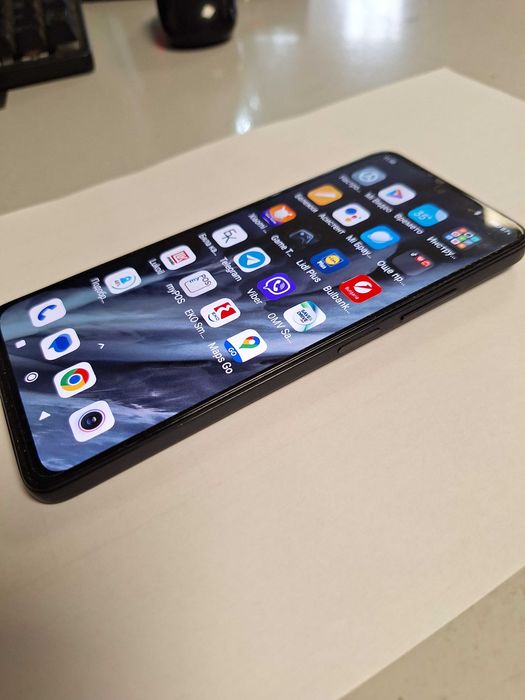 Телефон Realme C35