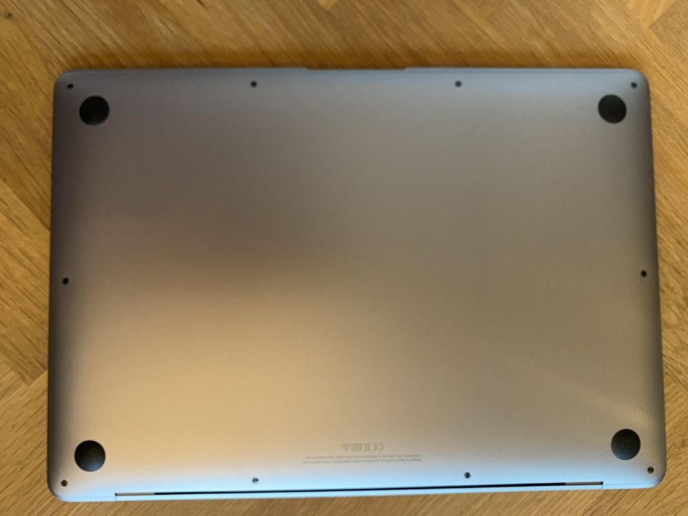 Лаптоп Apple MacBook Air M1