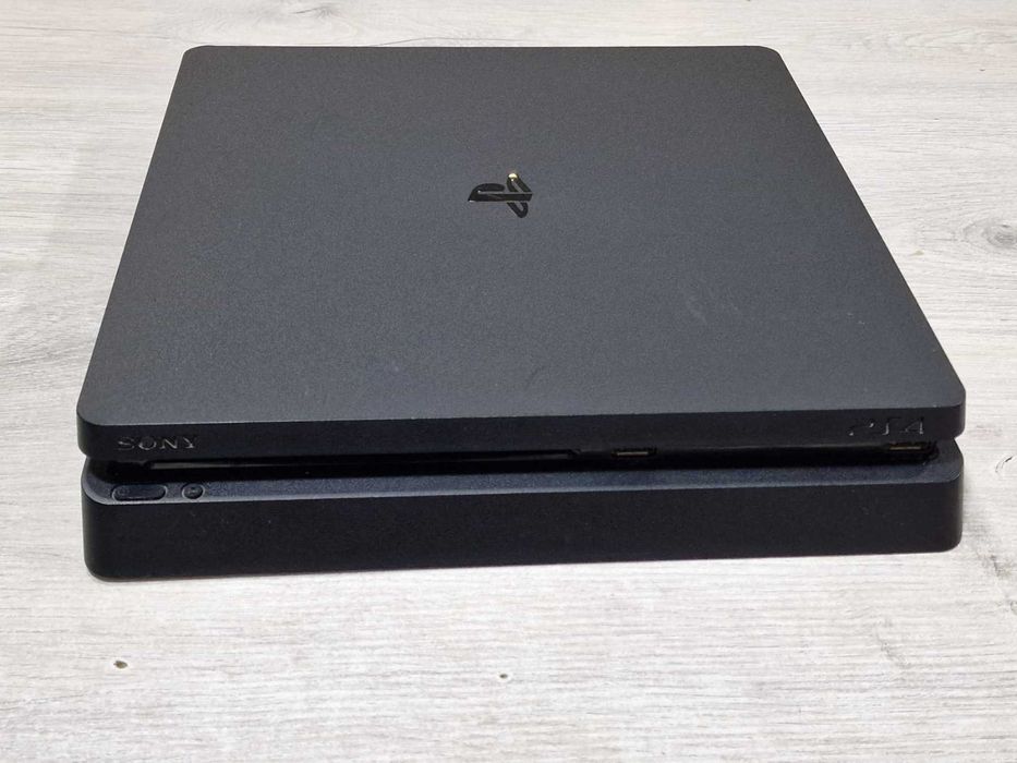 Sony PlayStation 4 Slim Jet Black 500GB