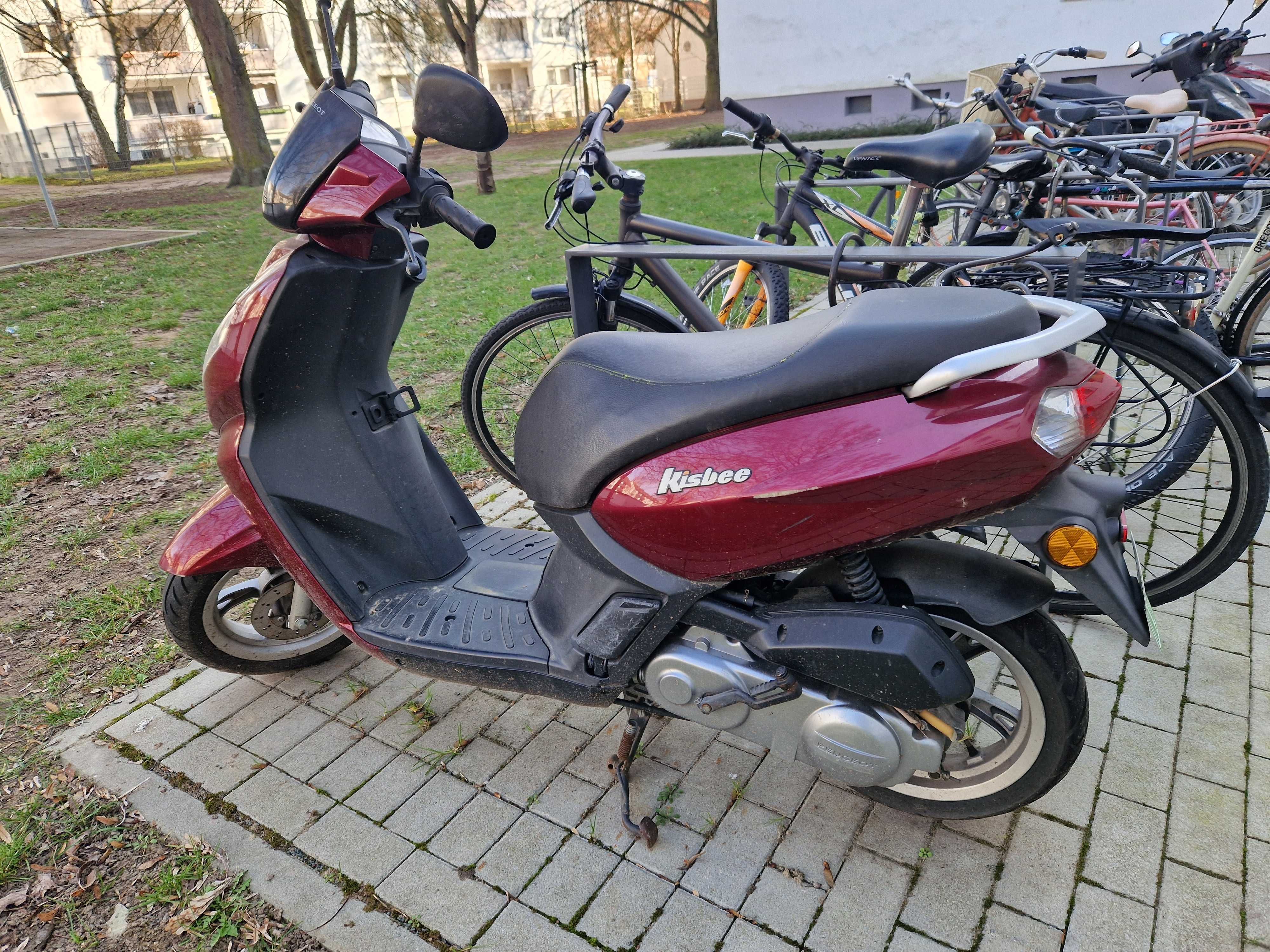 Peugeot Kisbee 50" !!!