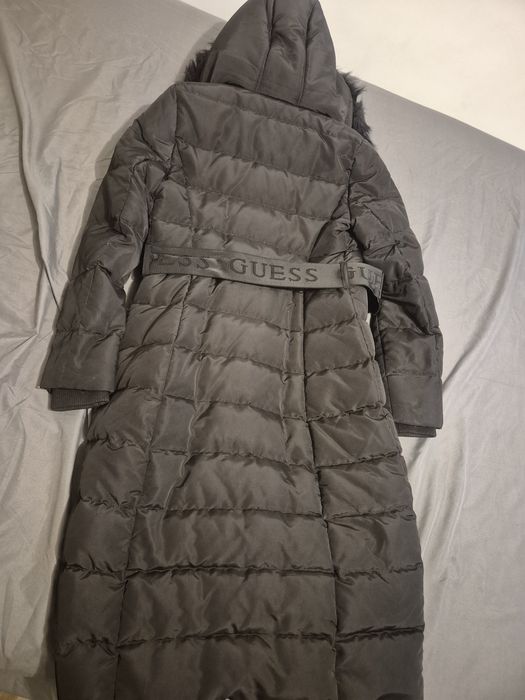 geaca lunga xs Guess originala purtata