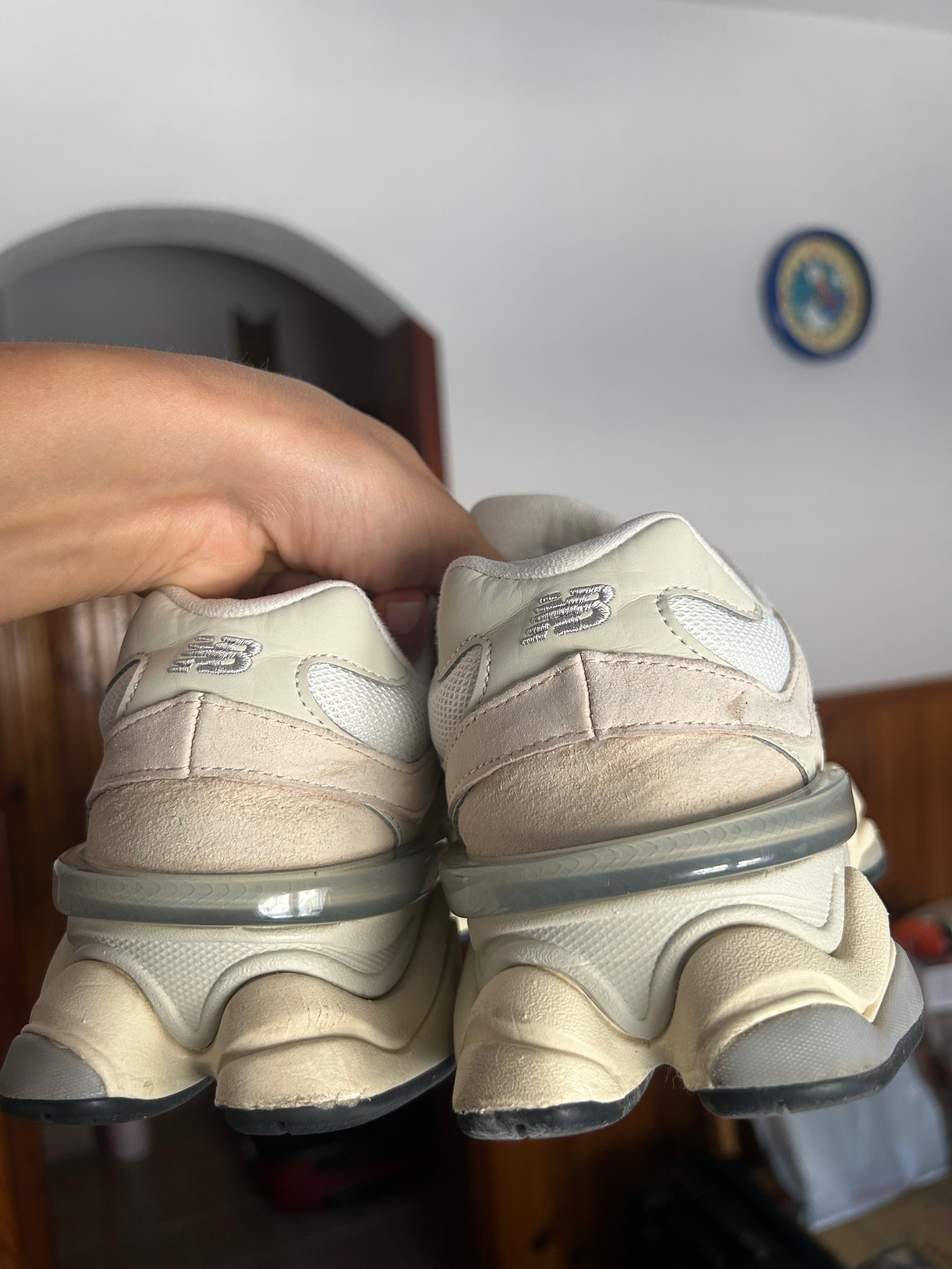 New Balance 9060