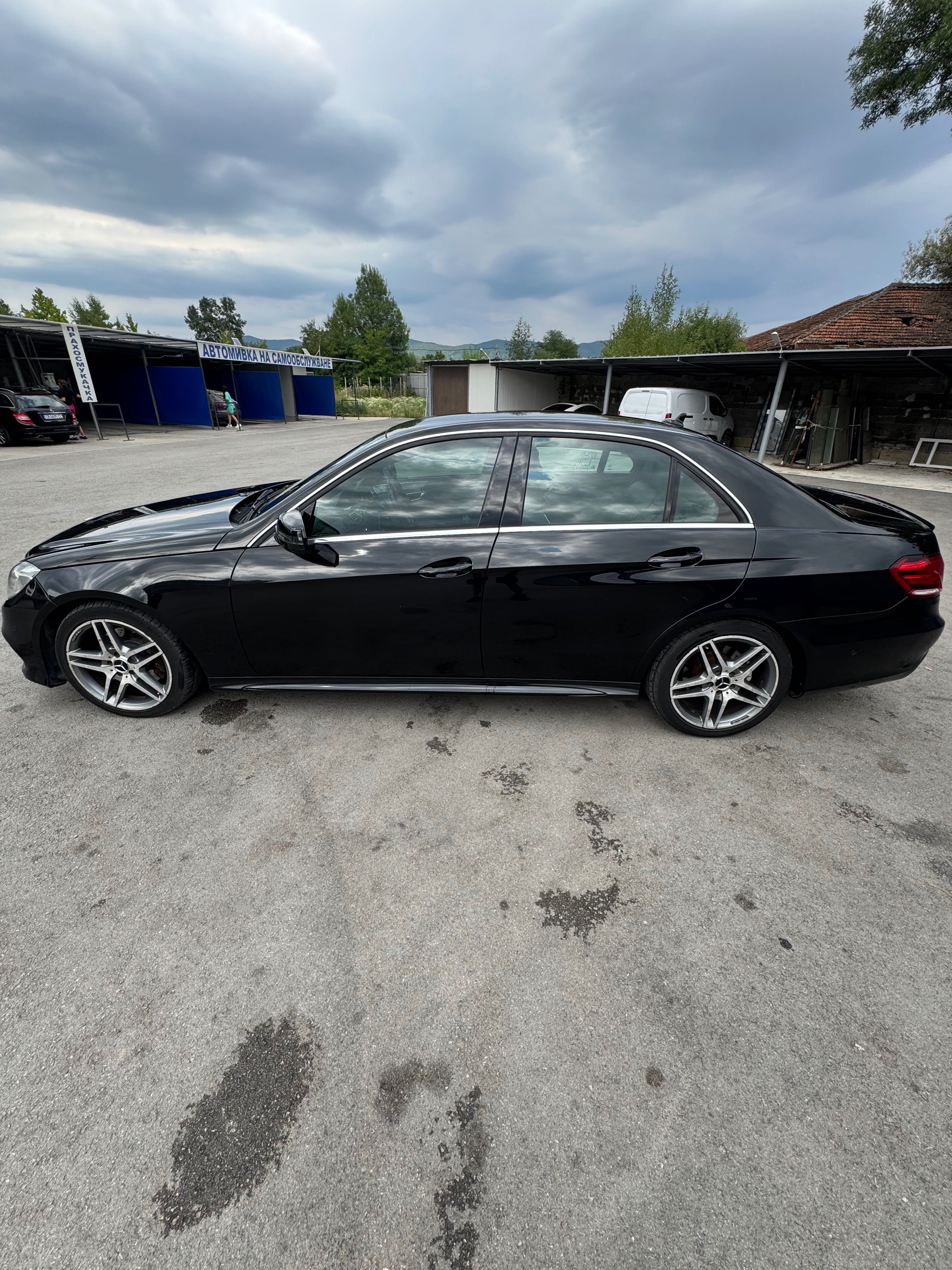 Mercedes Benz E300 (2014)