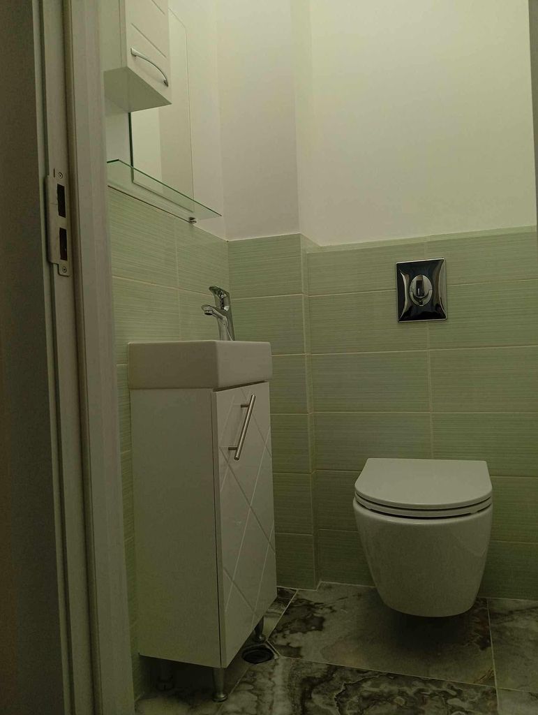 Дава се под наем Тристаен апартамент в Пловдив, Мараша - 108 кв.м за 765 € - Снимка #5