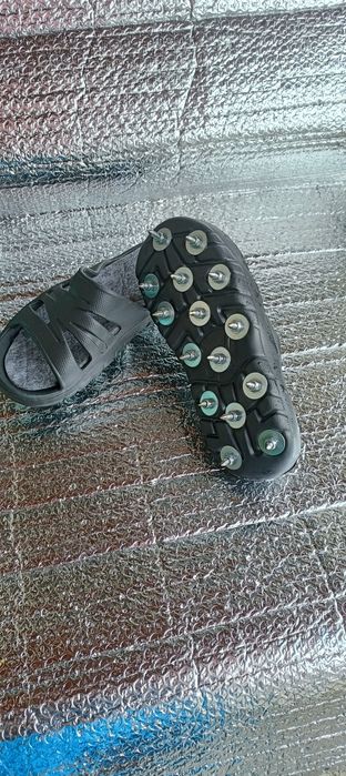 Papuci cu țepi, cuie pentru pardoseli epoxidice