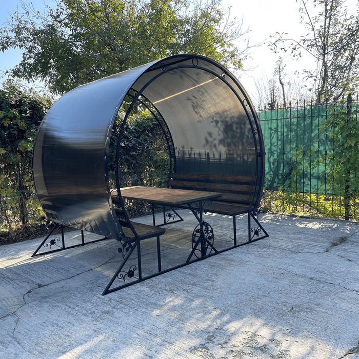 Foisoare,riflaje metalice,trepte fag, balustrada fier forjat, jaluzele