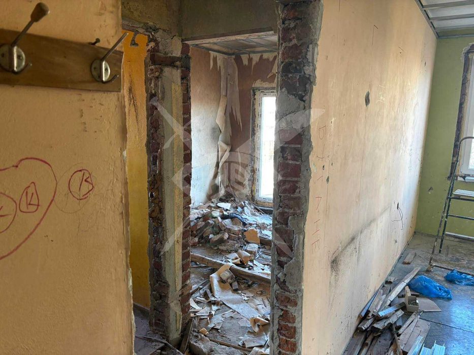 Продава се Многостаен апартамент в София, Център - 110 кв.м за 2082 €/кв.м - Снимка #2