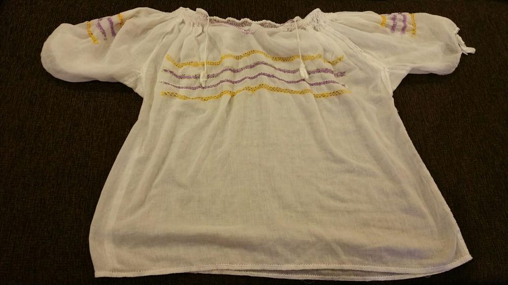 Ie romaneasca traditionala