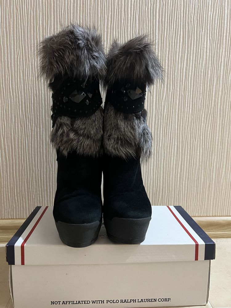 Женские зимние сапоги