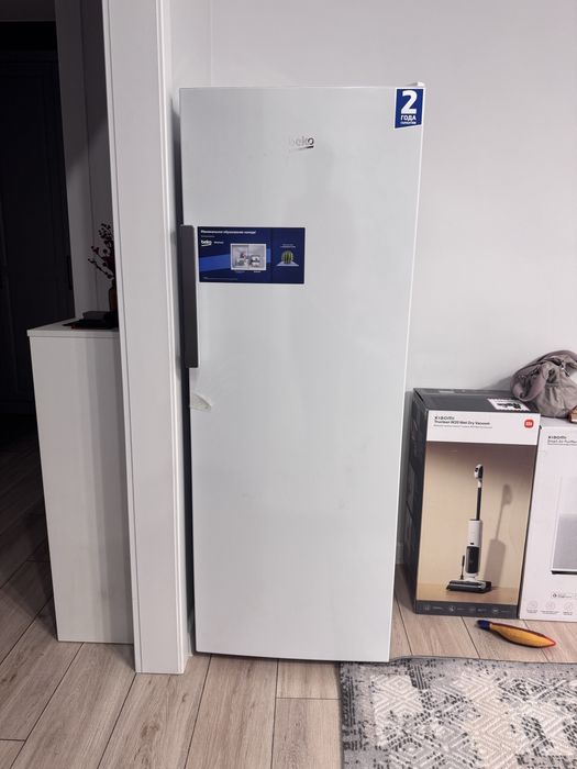 Морозильник BEKO RFSK215T01W б/у , самовывоз, торг