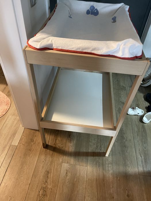 Masuta de schimbat bebe