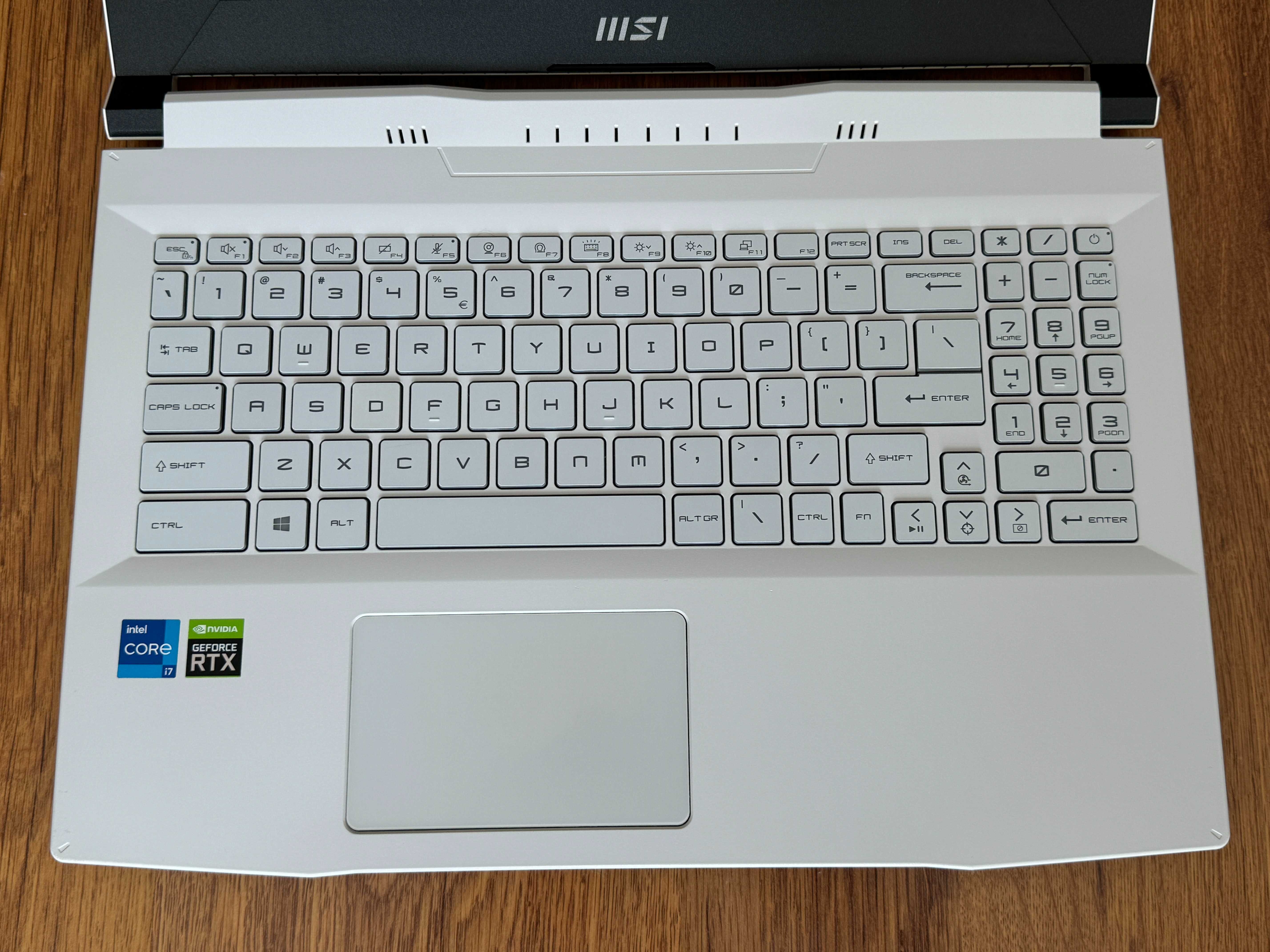 15.6' 144Hz i7-11800H MSI Katana GF66 16GB DDR4/512GB NVMe/RTX 3050 Ti