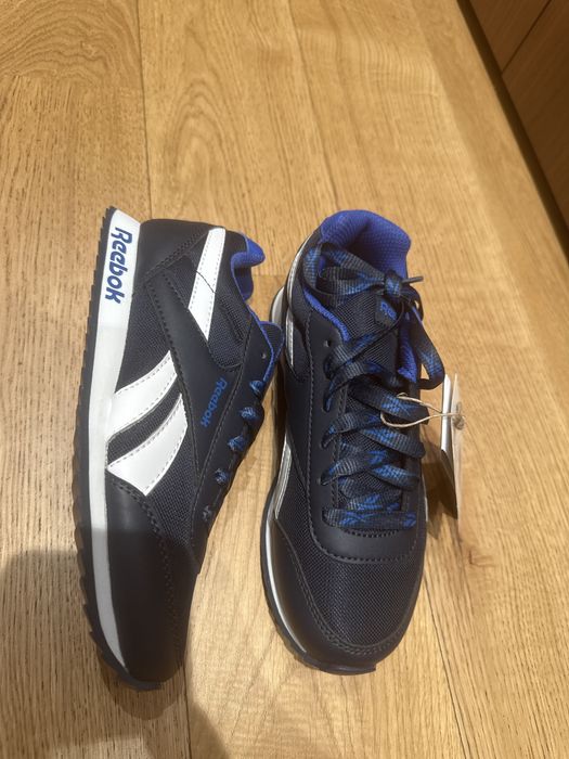 Детски маратонки Reebok нови размер 33
