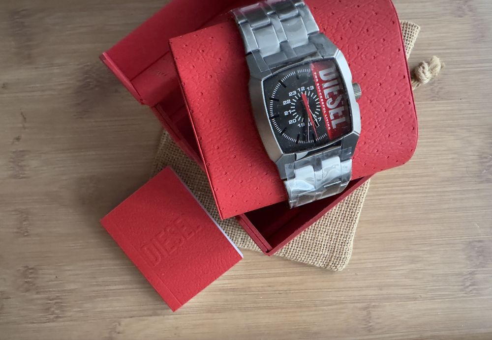 Ceas Diesel barbatesc exceptional nou bratara metalica